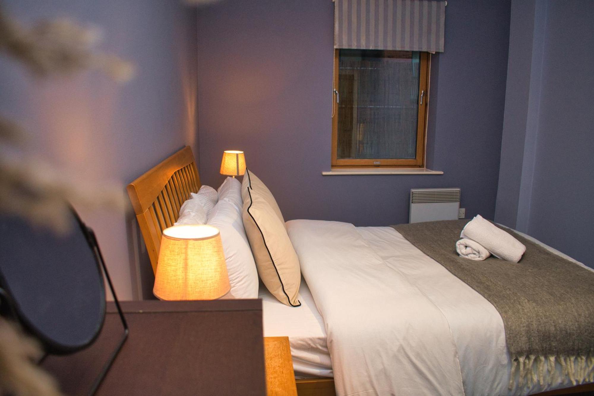 Spacious City Centre Apt - Free Parking - Ao Arena 맨체스터 외부 사진