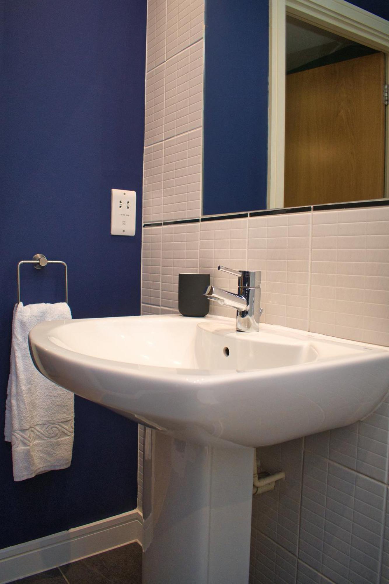 Spacious City Centre Apt - Free Parking - Ao Arena 맨체스터 외부 사진