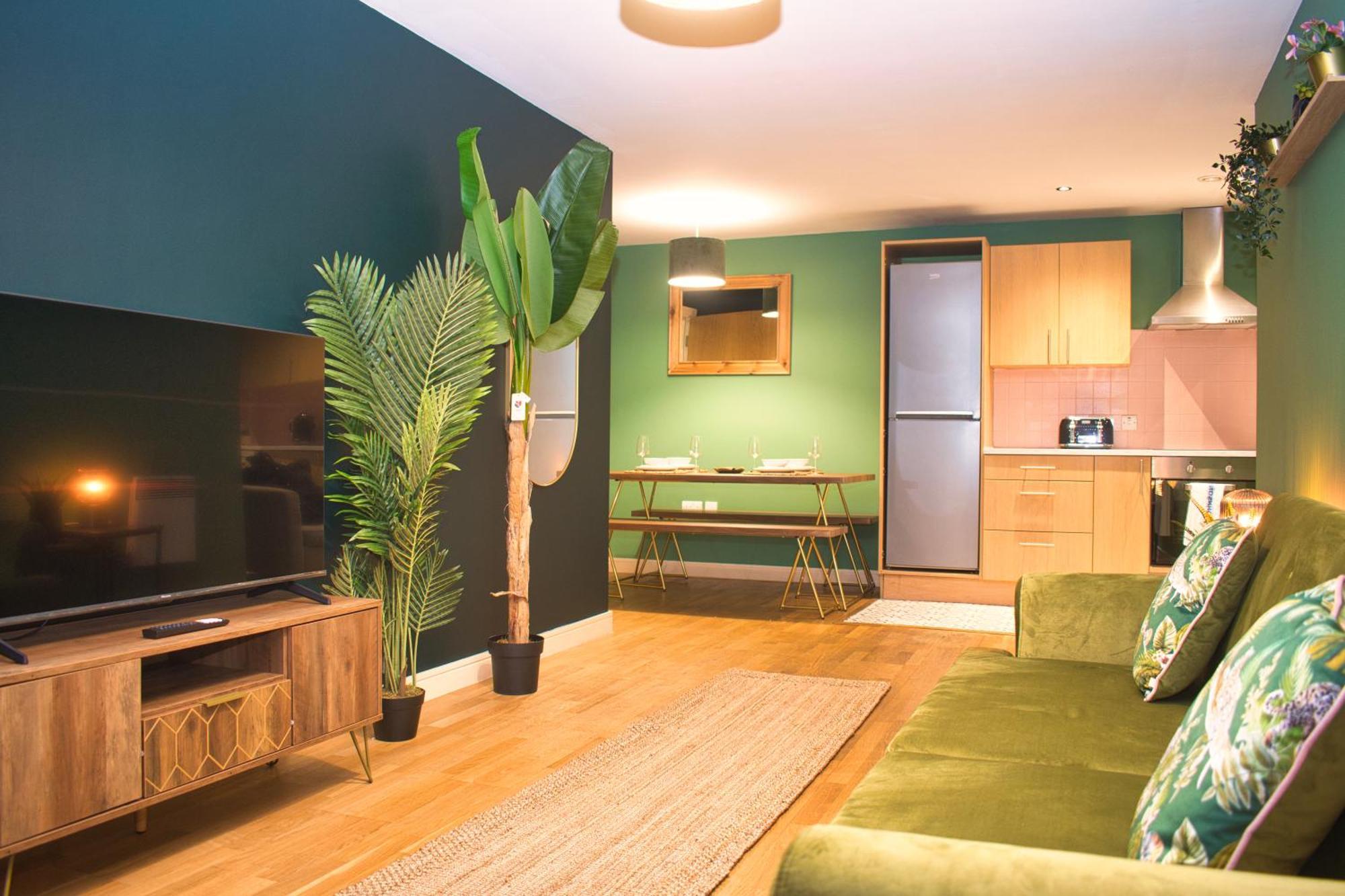 Spacious City Centre Apt - Free Parking - Ao Arena 맨체스터 외부 사진
