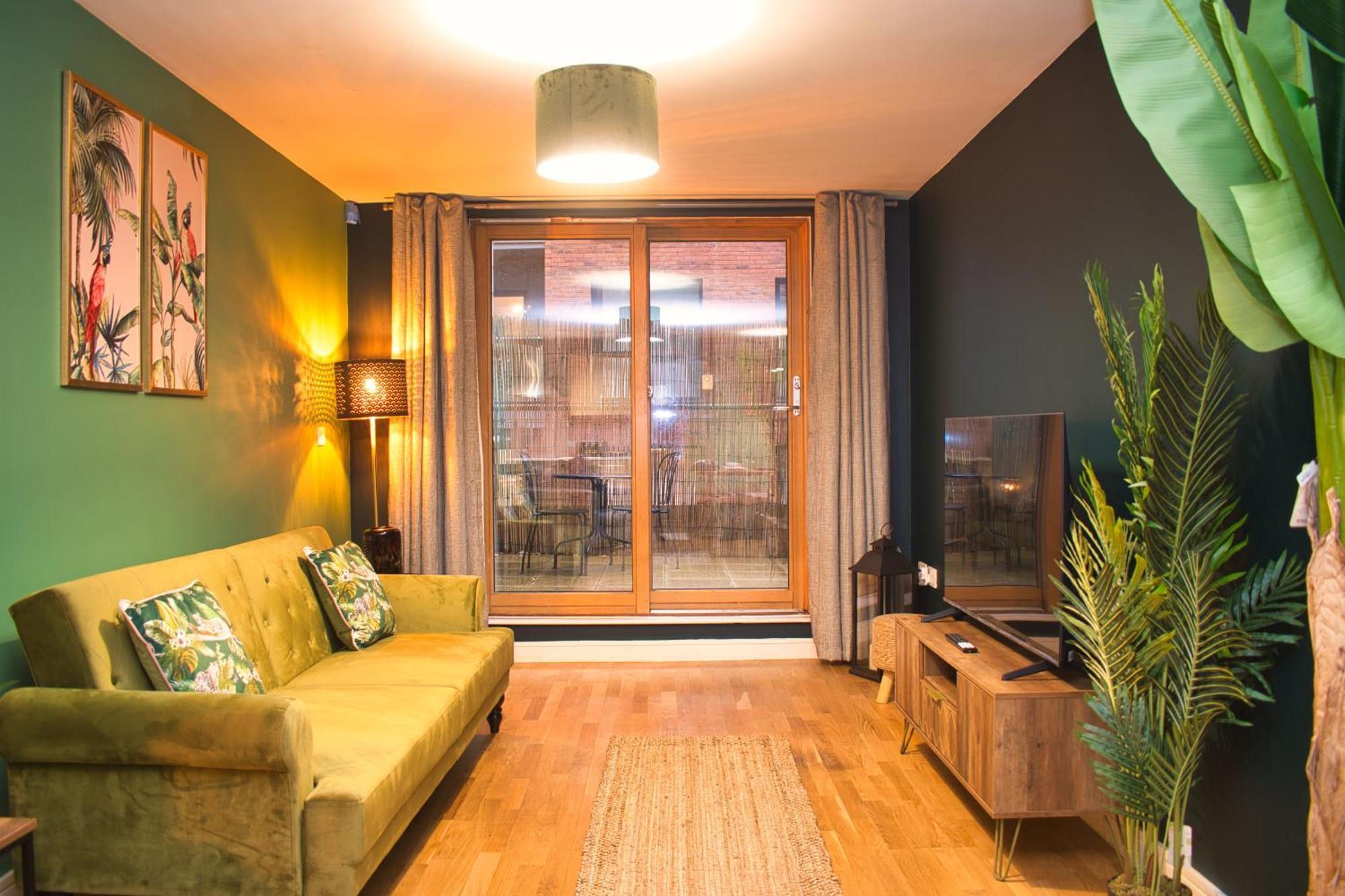 Spacious City Centre Apt - Free Parking - Ao Arena 맨체스터 외부 사진